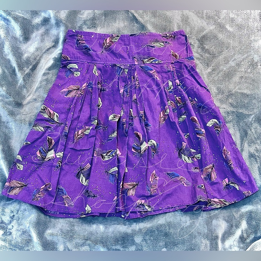 Vintage Feather Print Skater Skirt